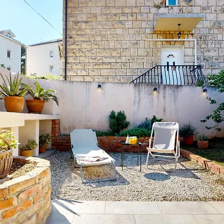 Garden Downtown *